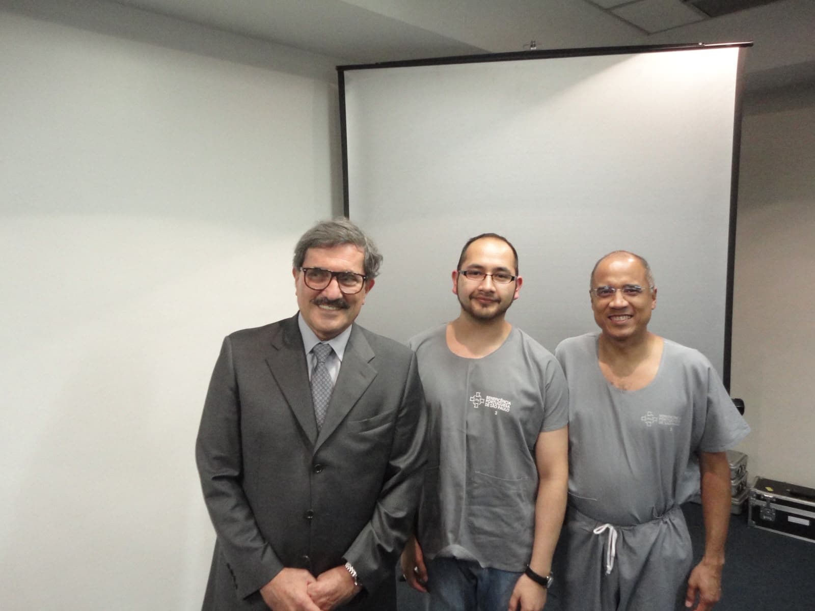 Evandro de Oliveira junto al Dr. Jorge Jiménez Torres